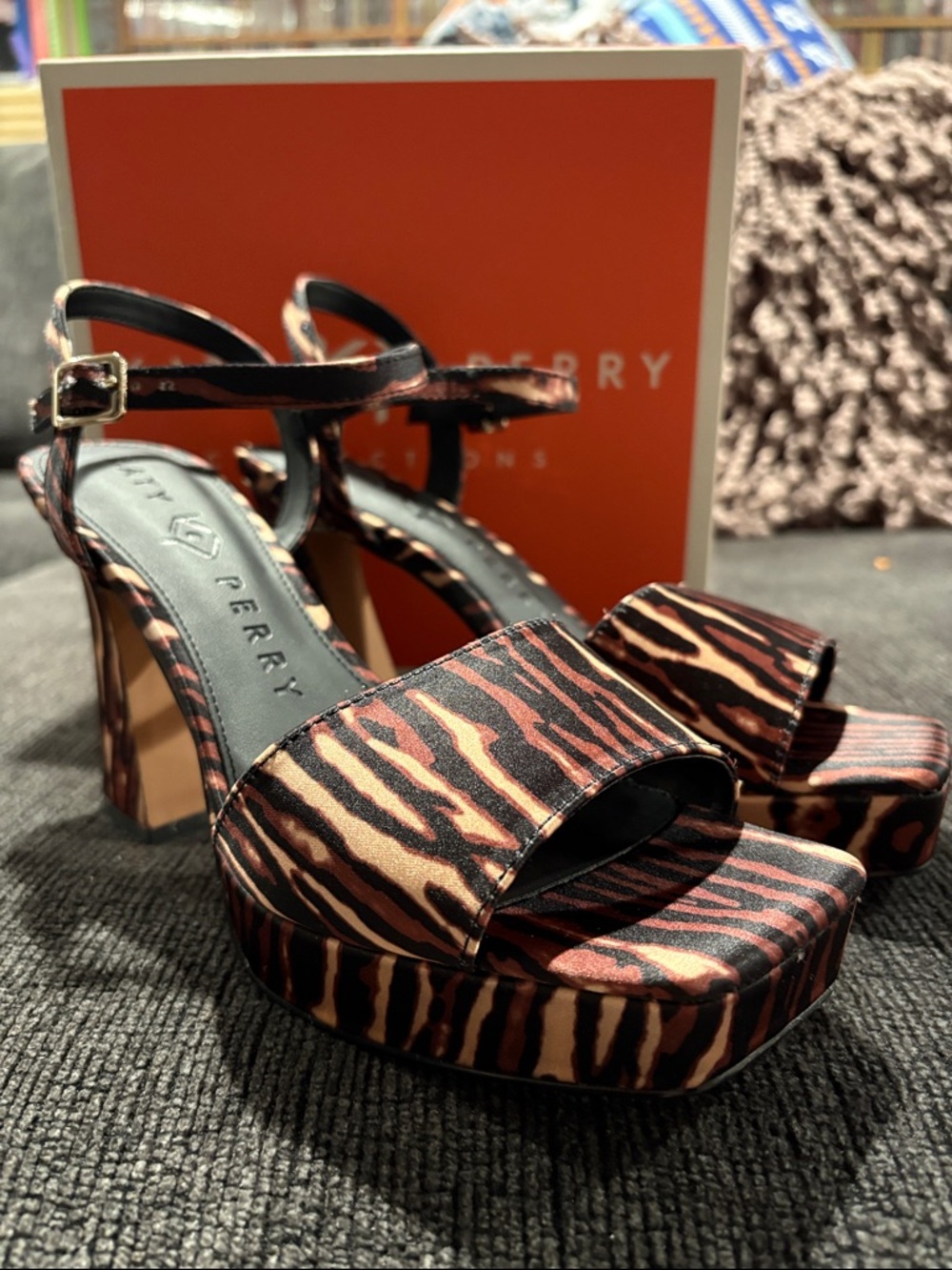 Katy PerryWomen's Platform Sandals in Black and Brown Tiger Print. New leather